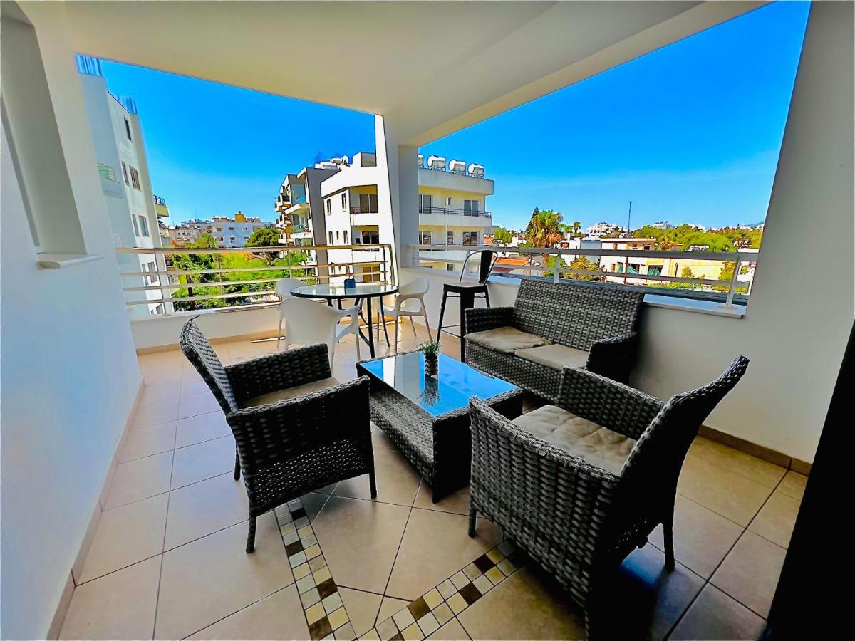 Lara 303 Daire Larnaca Dış mekan fotoğraf