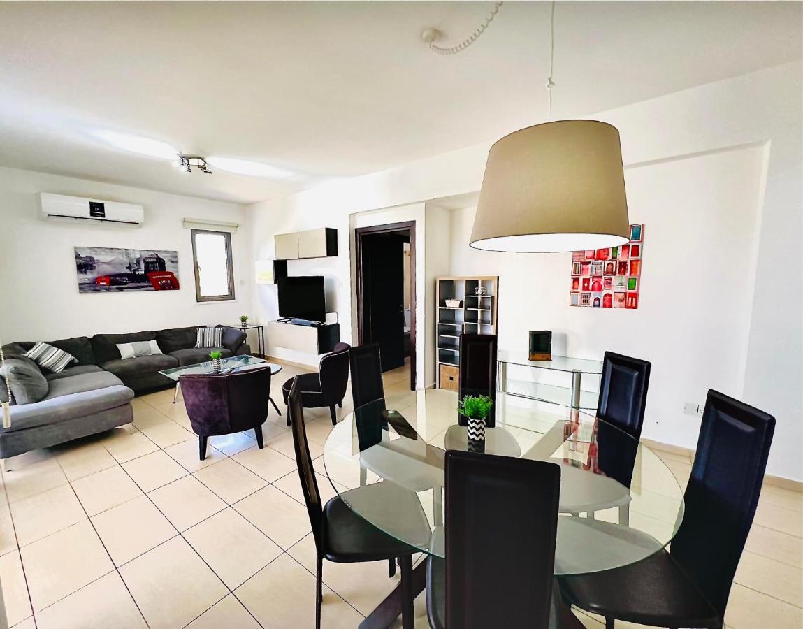 Lara 303 Daire Larnaca Dış mekan fotoğraf